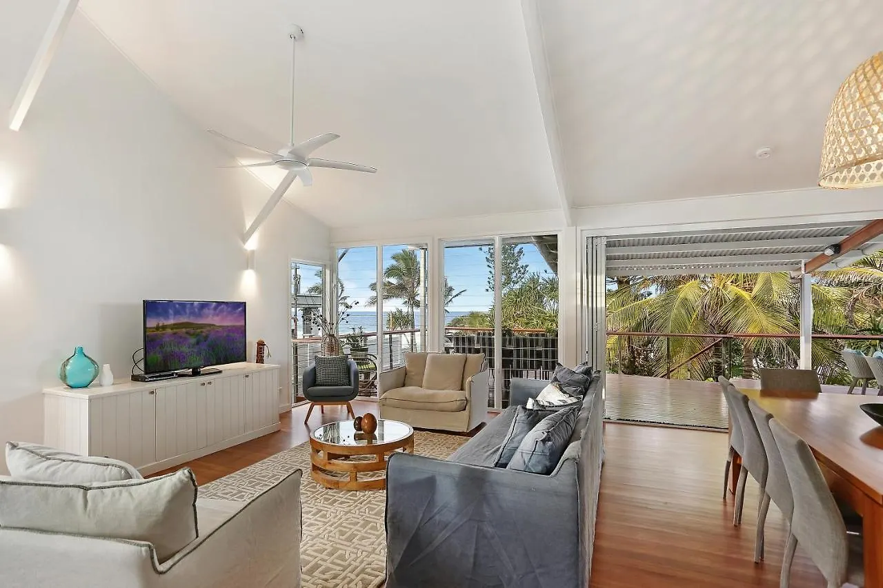 Summer Breeze Villa Sunshine Beach Australia